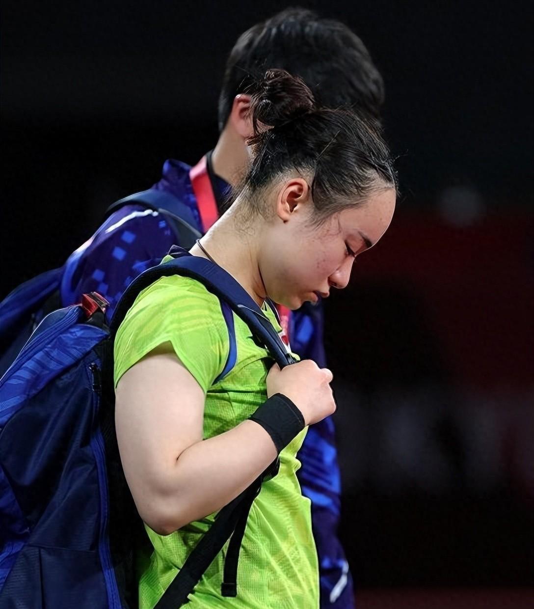  伊藤美诚赛点兑现，曼联淘汰皇家马德里晋级四强，主帅激动落泪